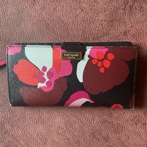 Kate Spade ♠️ wallet!!